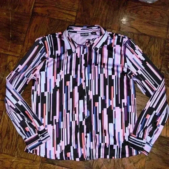 New York and Company psychedelic button up - Picture 1 of 4
